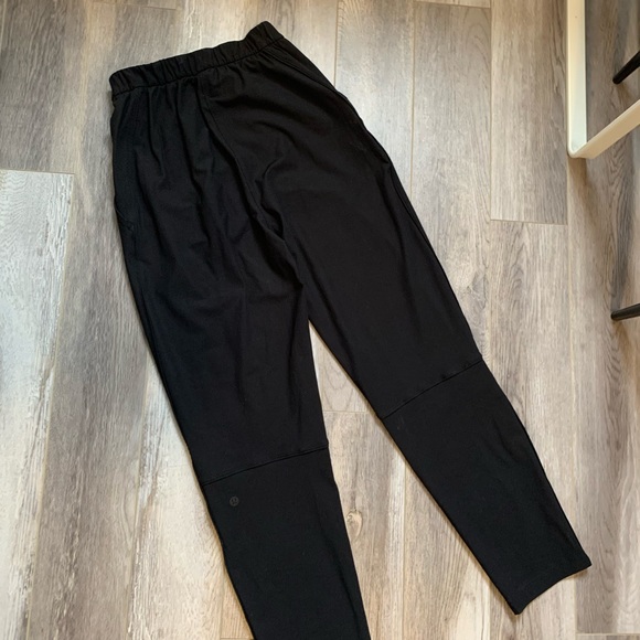 Lululemon Essential High Waisted Trouser Pant Size 2 - Picture 3 of 4